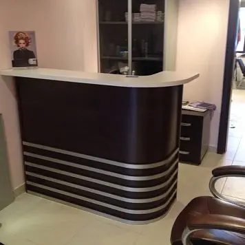 Стойка в салон красоты stoyka-v-salon-krasoty
