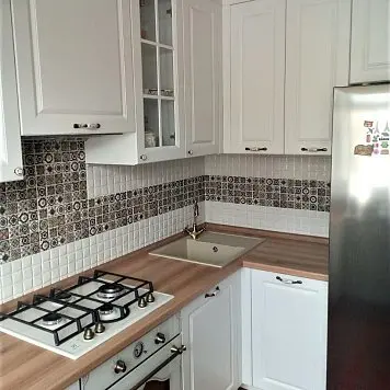 Угловая белая кухня 003 фото №1